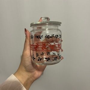 vintage farmhouse - kitchen storage